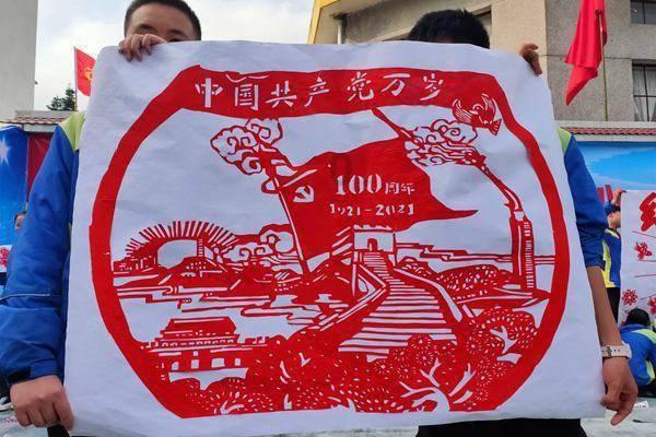 中国女排队员朱婷荣获金狮奖，朱婷在女排中的定位是怎样的？游戏画面